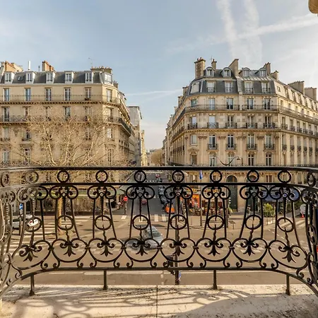 4 Bedroom Opposite The Eiffel Tower * Parigi
